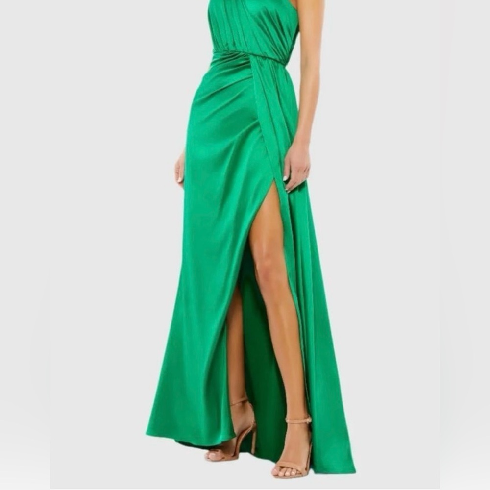 ILEENA MAC DUGGAL NWT Elegant Green Gathered One-Shoulder Evening Gown 26654